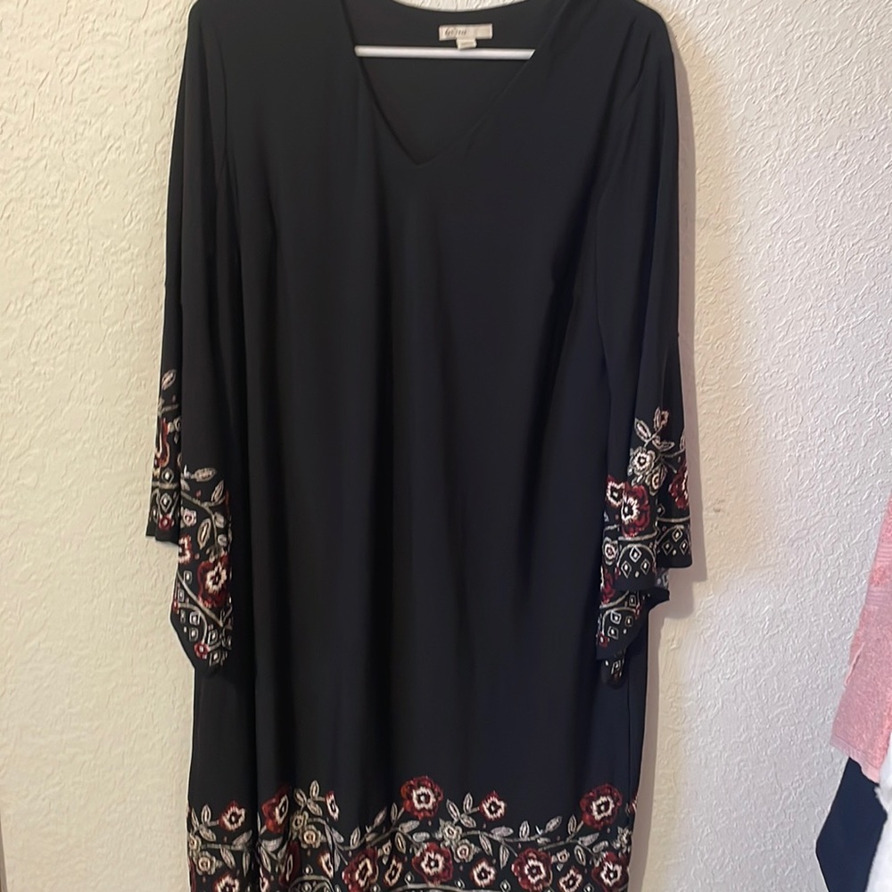 Black long sleeve dress